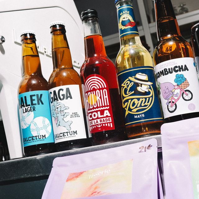 Frigo à sodas et bières locales chez LABC